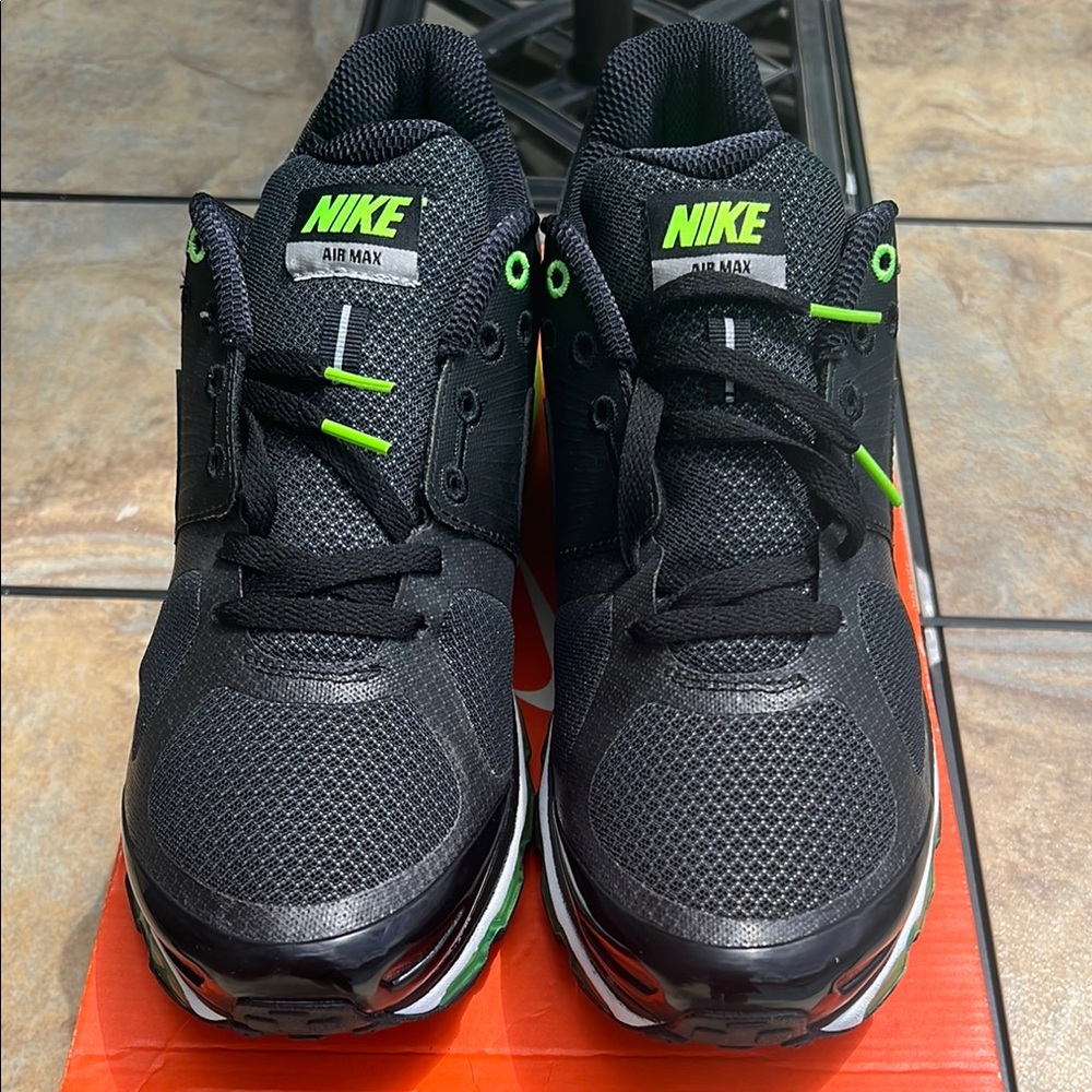 DS Men’s Nike Air Max+ 2010 size 13